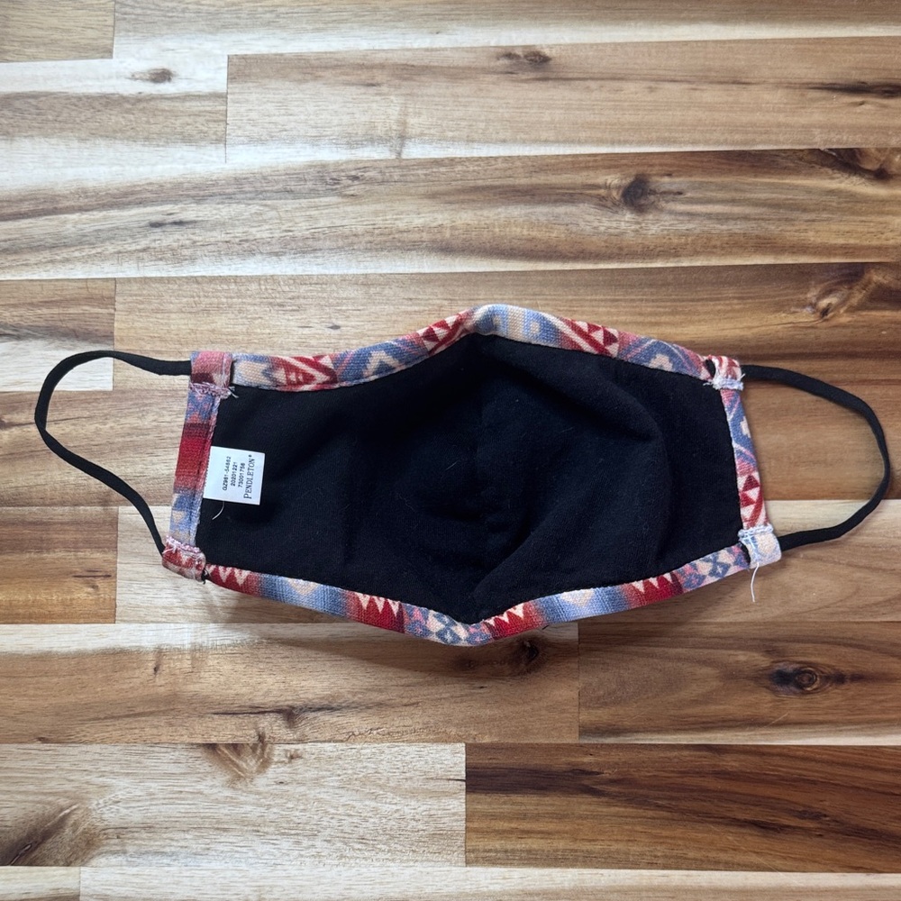 Pendleton Face Mask - red/blue tribal pattern - Picture 6 of 7